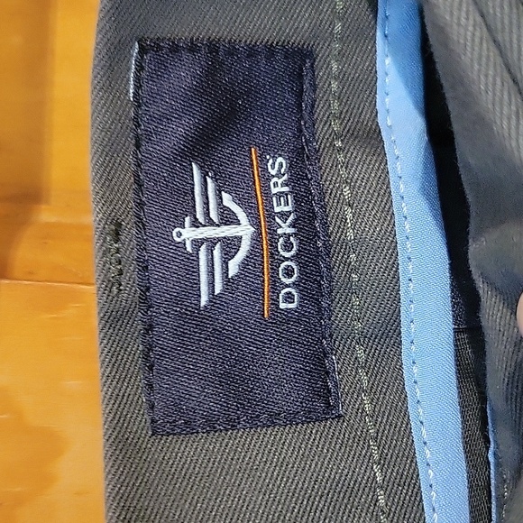 NWT Mens docker pants size 42/34 green - Picture 7 of 8